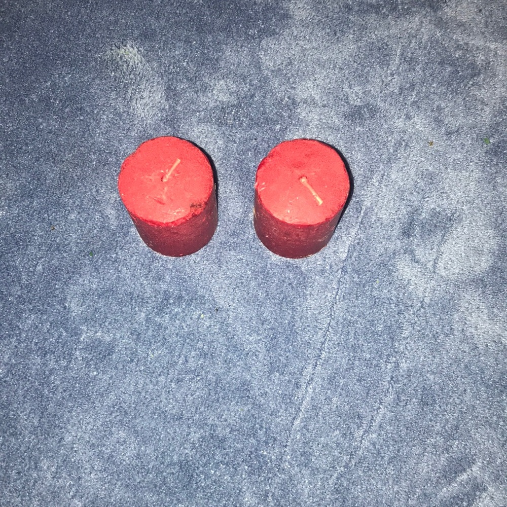 Warm apple pie small candles